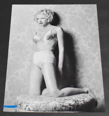 1996 Print Ad Sexy Fashion Long Legs Lady Blonde Bra Underwear Smooth Kneel ATL