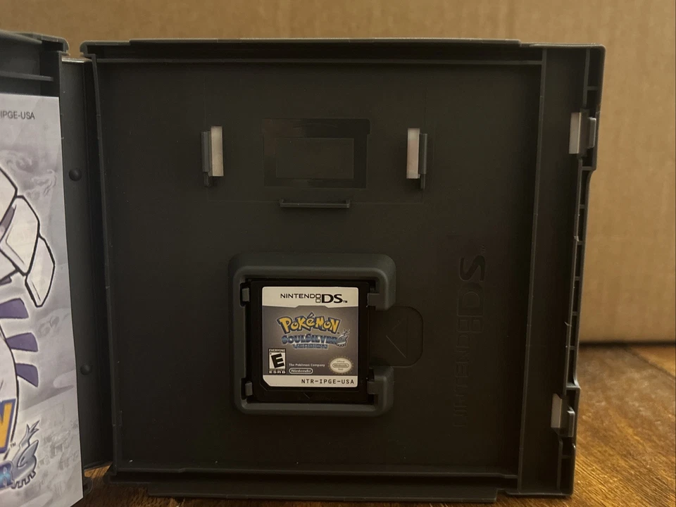 Pokemon SoulSilver DS Complete in Box with Manual - US Version NTSC - CIB - Image 4 of 4