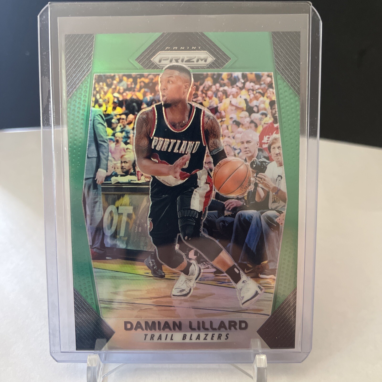2017-18 Panini Prizm Prizms Green #141 Damian Lillard