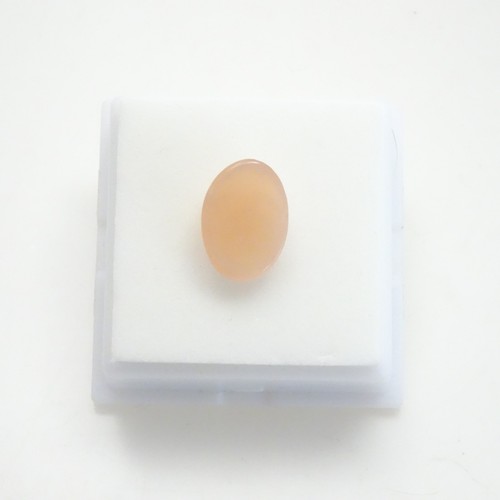 Pair of Moonstone Cabochons -Carved Faces -White 15x11mm -Orange 14x10mm 13.5ctw - Picture 8 of 12