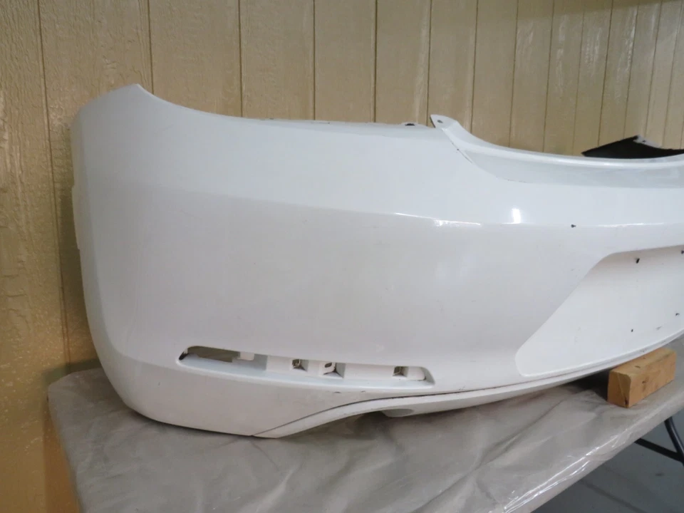 2012-2013-2014-2015 VOLKSWAGEN BEETLE REAR BUMPER COVER W/LOWER VALANCE (OEM) Foto 2 de 4