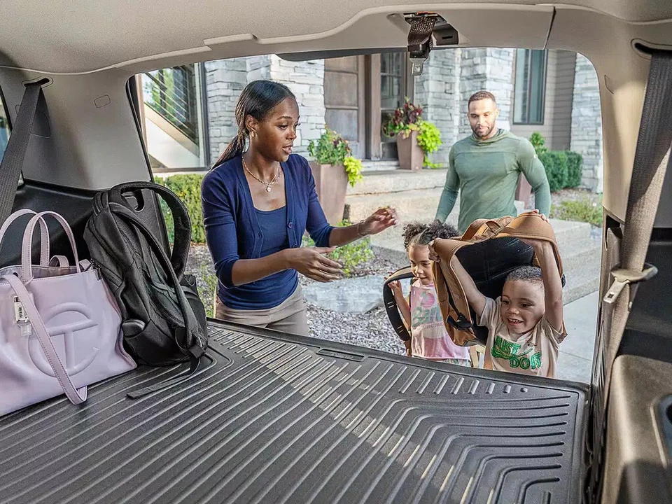 Husky Weatherbeater Cargo Liner Fits 07-14 Edge, 07-15 MKX w/2nd Row Bench Blk Foto 4 de 4