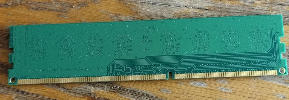 Kingston KF680F-ELD 1GB PC3-8500U DDR3-1066 - Image 3 of 3