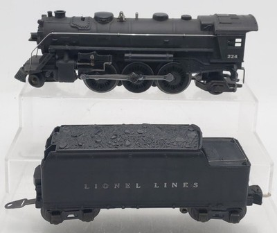 Lionel 224 Vintage O Prewar 2-6-2 Steam Locomotive and Tender