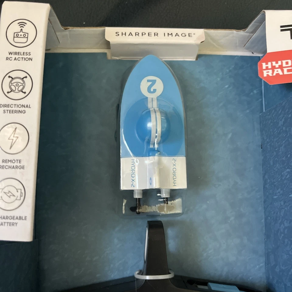 New Sharper Image X-TREME Hydro Racer Radio Control Speedboat Blue #2 50 Ft Rang - Image 2 of 4