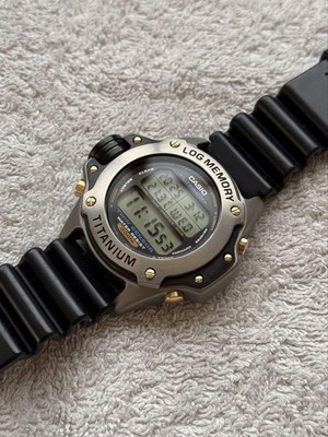Vintage Casio Digital Watch Dep-700 Titanium Diver Scuba Log 