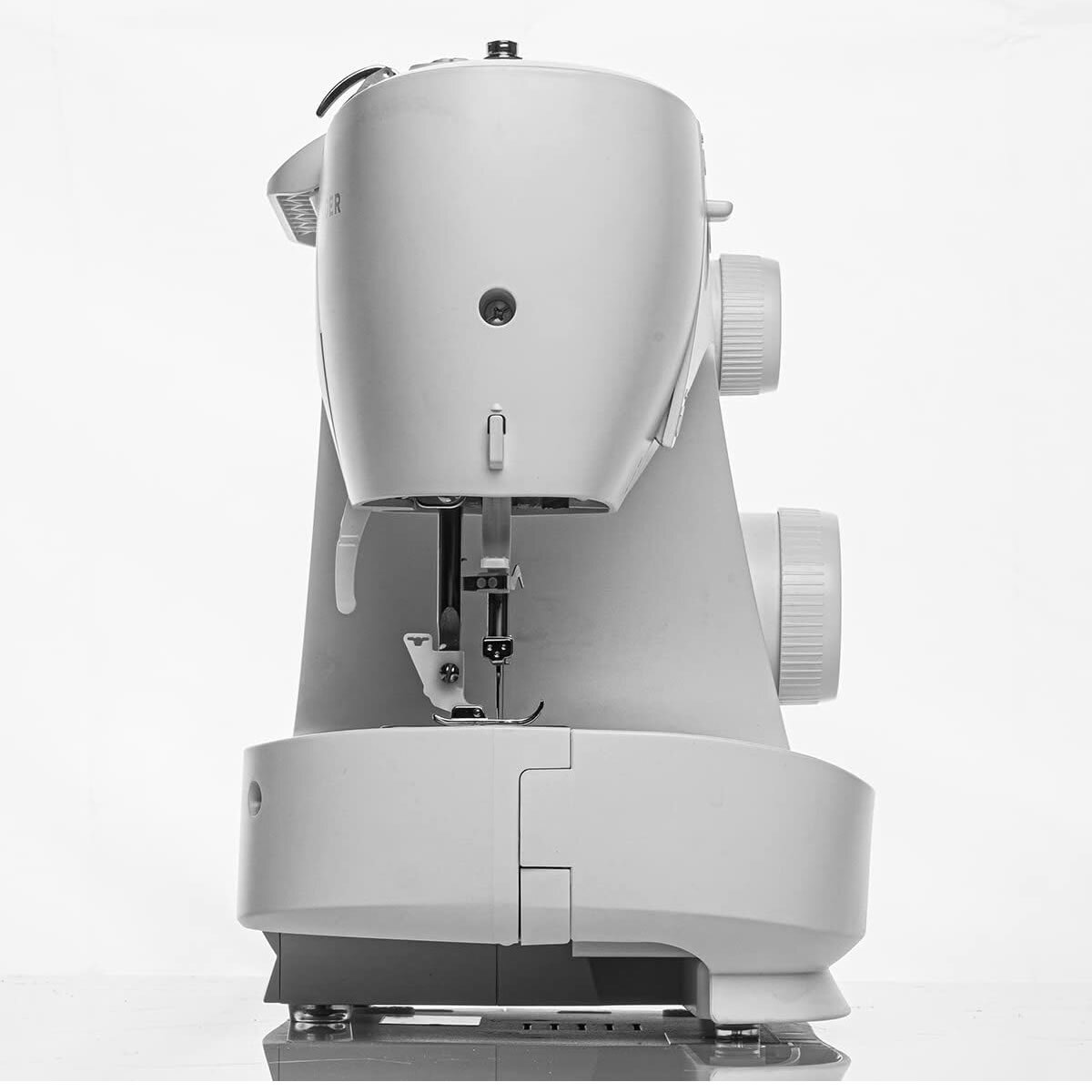 Singer M2605 Sewing Machine Lightweight with Accessories & Warranty eBay