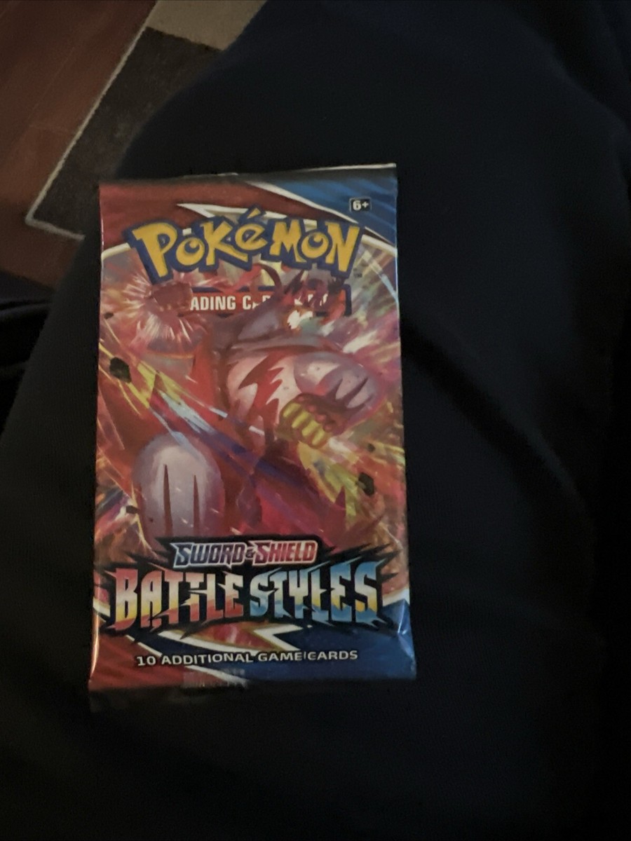 Pokémon TCG: Sword & Shield-Fusion Strike Sleeved Booster Pokémon TCG: Sword & Shield-Fusion Strike Sleeved Booster