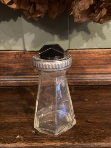 Salière" Moulisel ", années 30, verre, aluminium et bakélite.