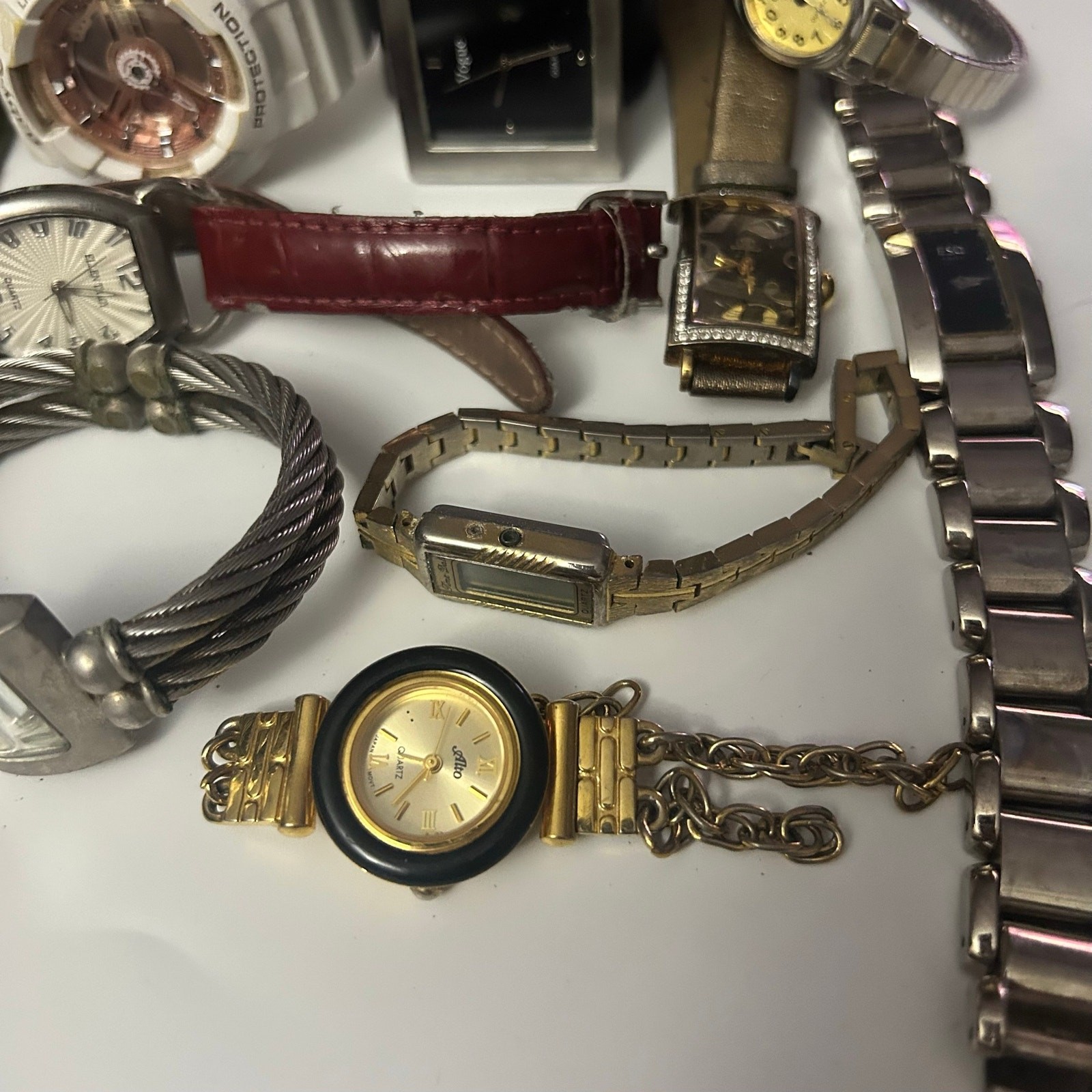 Assorted Watches Used Not Working For Parts Or Pieces lot 8 image 7