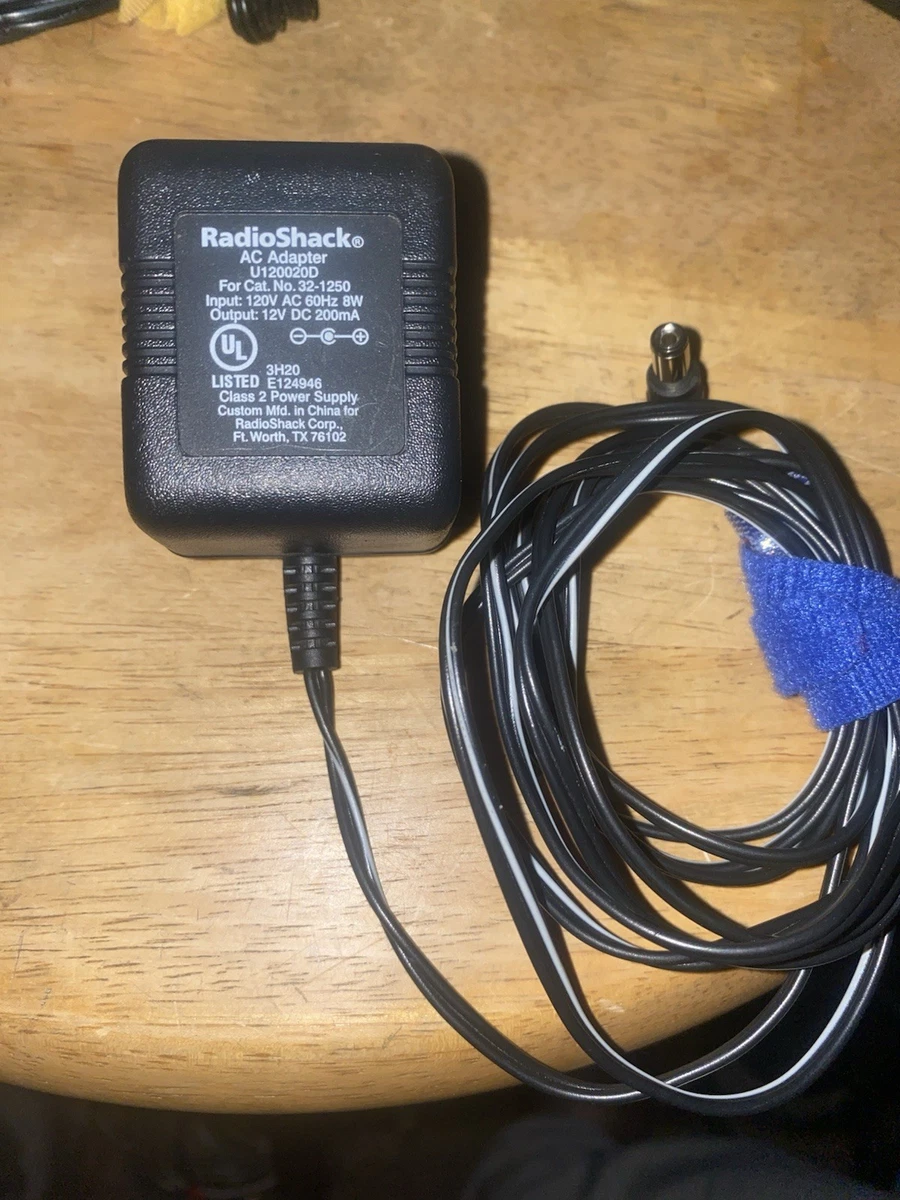 2 adaptateurs secteur avec 1 prise 230 V et interrupteur