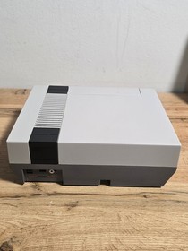 Nintendo Entertainment System NES Action Set with Duck Hunt/Mario Games - Boxed