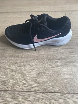 Nike Revolution 7 Damen Laufschuhe schwarz UK 4 EU 37,5
