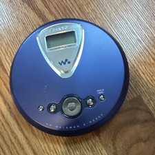Sony D-NE 300 CD Walkman FOR PARTS