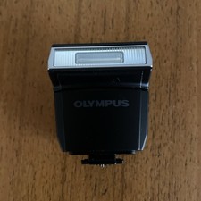 Olympus FL-LM3 Flash for OM-D E-M5 Mark II w/ Felted Bag