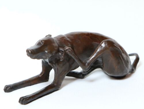 Whippet Scratcing Solid Hot Cast  Bronze Steve Boss  Certificate Authenticity  - Photo 1/1