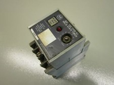 Allen Bradley 700-RT00N000AJ Ser A Solid State Timer