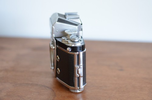 Exakta Varex IIb Film Camera & 135mm Carl Zeiss Lens Boxed - Picture 5 of 15
