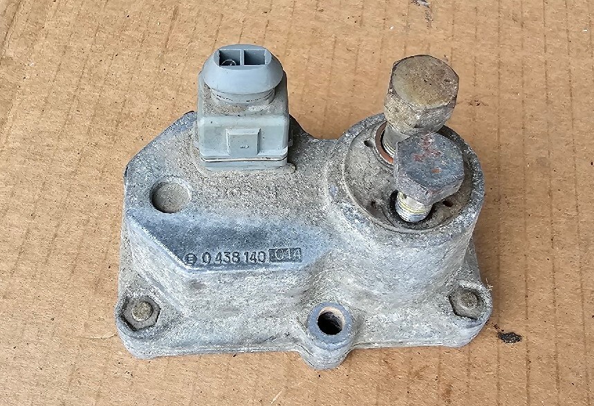 1977 1978 1979 BMW E21 320i Bosch Warm Up Regulator Cold Start Valve
