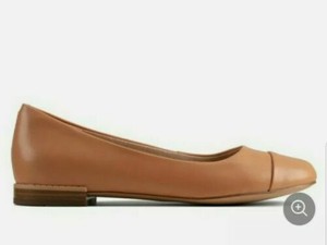 clarks white flat shoes