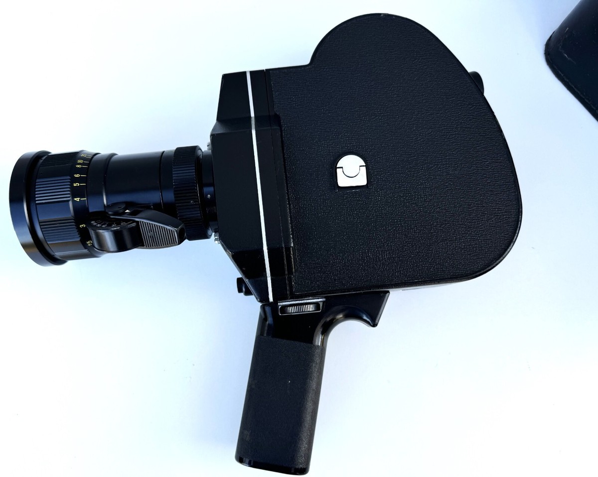 Working KRASNOGORSK-3 16mm Movie Camera, K-3 with Case 70s Working KRASNOGORSK-3 16mm Movie Camera, K-3 with Case 70s