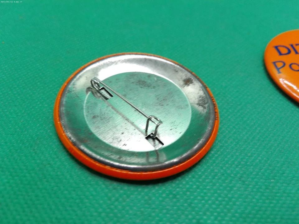 Mike Ditka Chicago Bears NFL entrenador de fútbol restaurante pin botón pinback lote 2 Foto 3 de 3