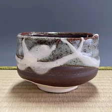 H104 : Japanese Pottery Chawan Matcha Tea Bowl Tea Ceremony Sado Vintage