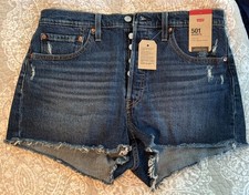 Levi s 501 Shorts. New with Tags. Size 32
