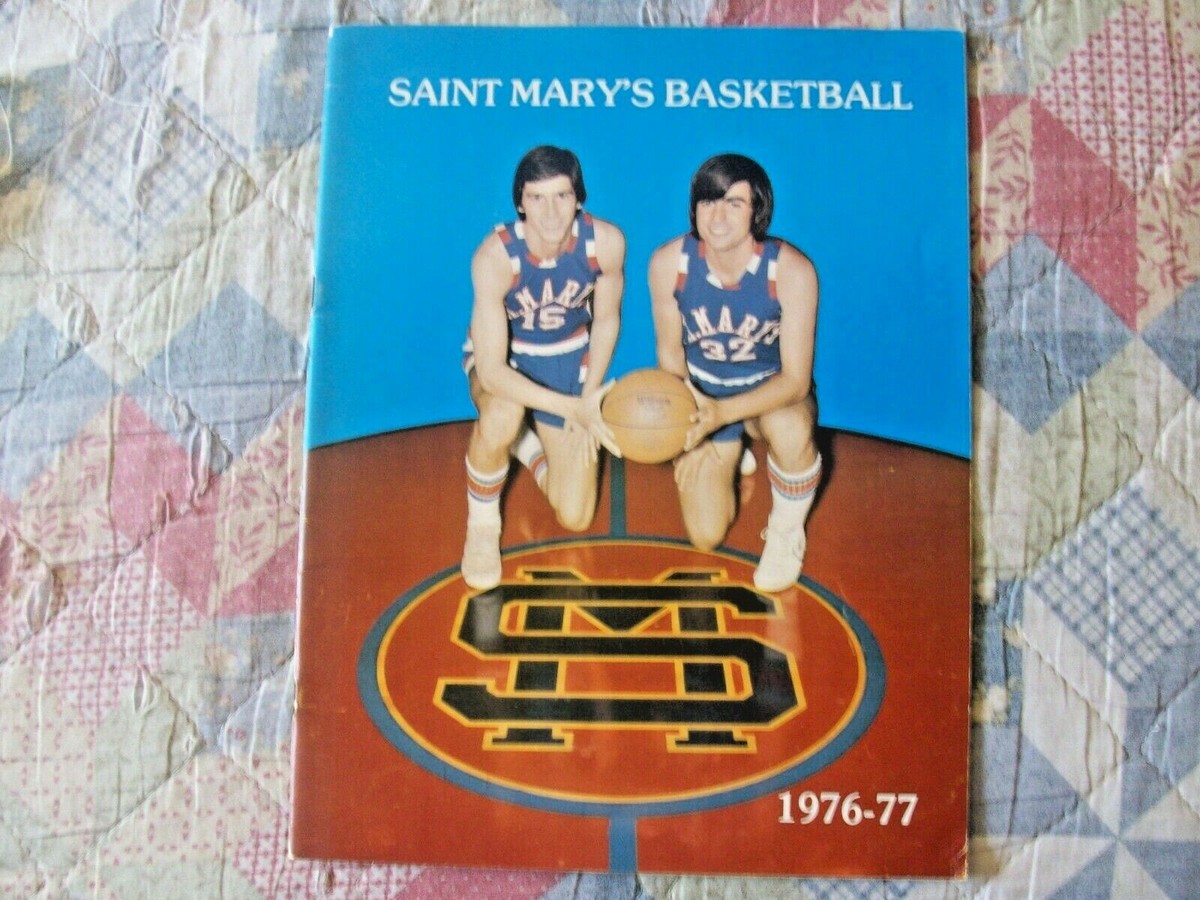 1976-77 ST MARY'S BASKETBALL MEDIA GUIDE Yearbook 1977 Program