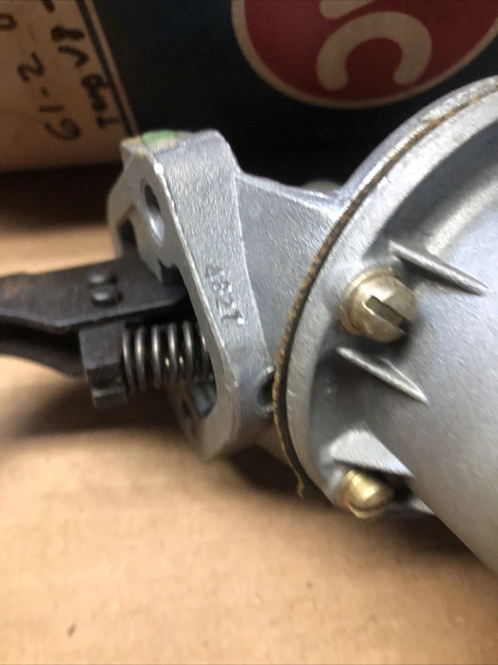 Bomba de combustible Buick Special Pontiac Tempest V8 1961-62 aire acondicionado nos 4827 Foto 3 de 4