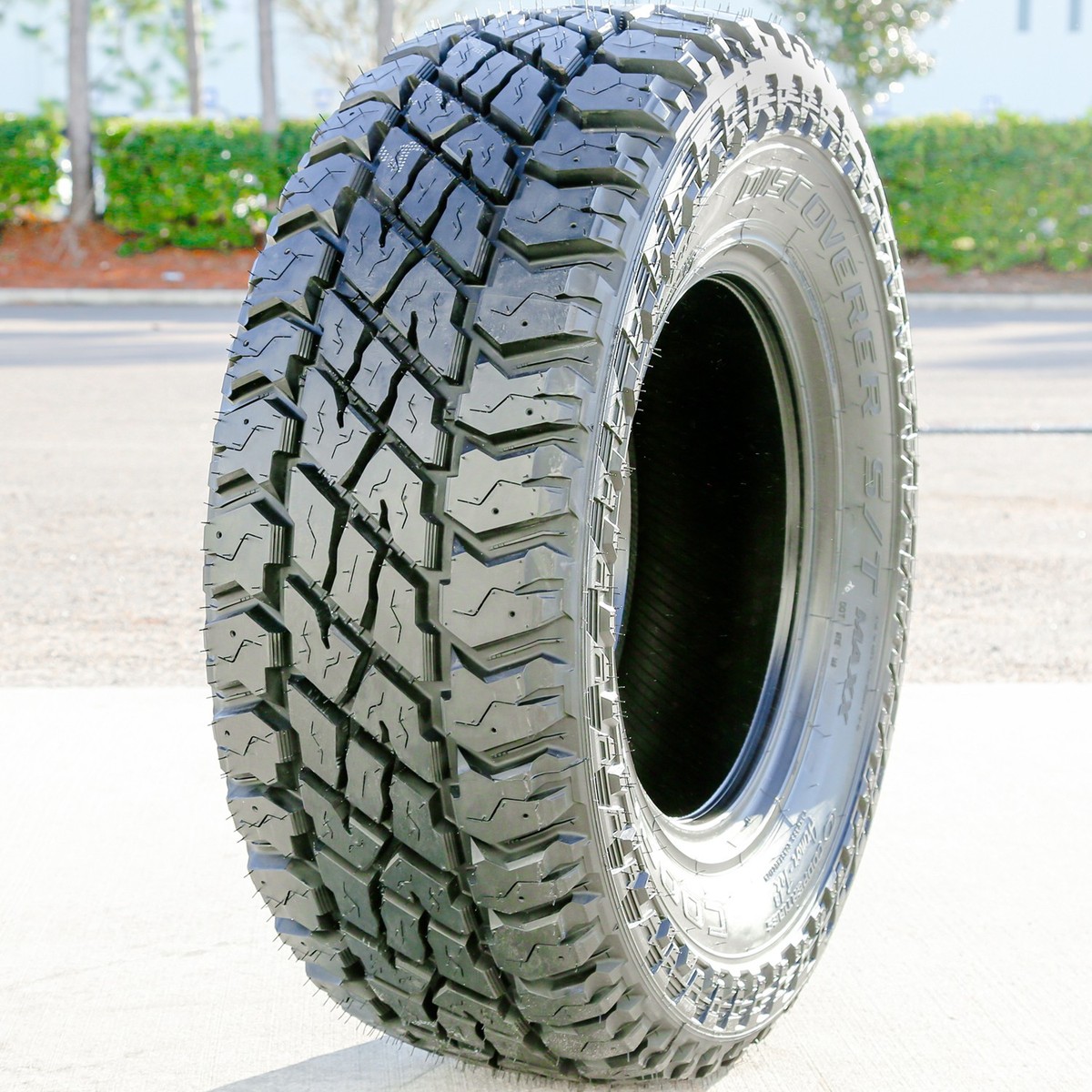Tire Cooper Discoverer S/T Maxx LT 275/65R20 Load E 10 Ply AT A/T