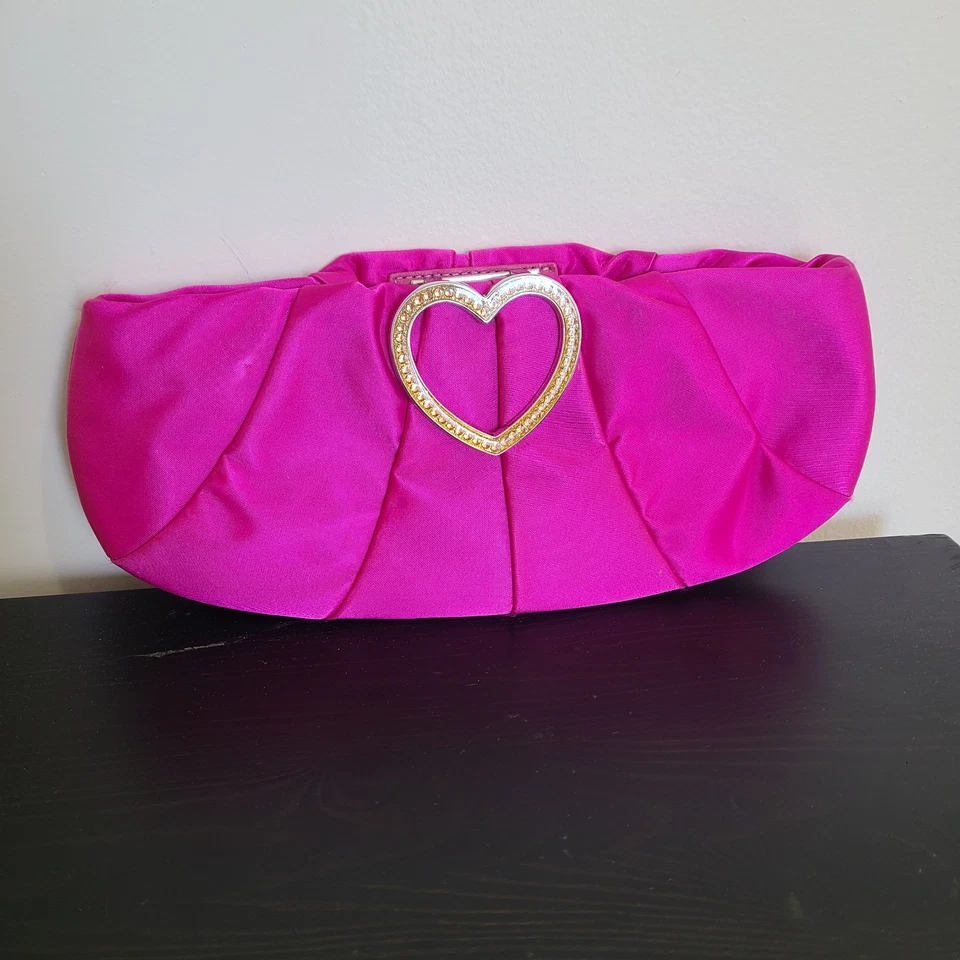 Bolso sin asas Lovecat corazón rosa satinado Foto 4 de 4