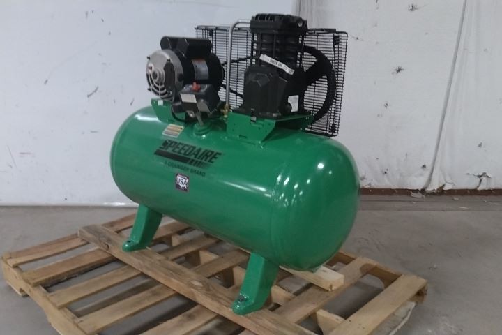 Speedaire 4B234 2 HP 875 Max RPM 120, 240V Input 30 Gal Elec