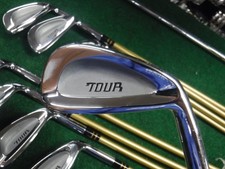 Near mint Yonex forged tour iron set 3-pw 10 regular