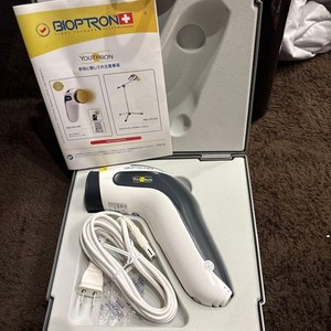BIOPTRON 光療法器 ホワイト 専用ケース付き Light Therapy Bioptron | eBay