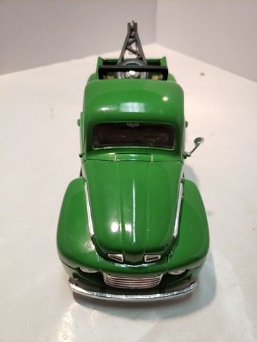 Maisto 1/25 1948 Ford F1 Wreaker Pickup Green Diecast Metal Doors Open 7.75" In - Picture 3 of 16