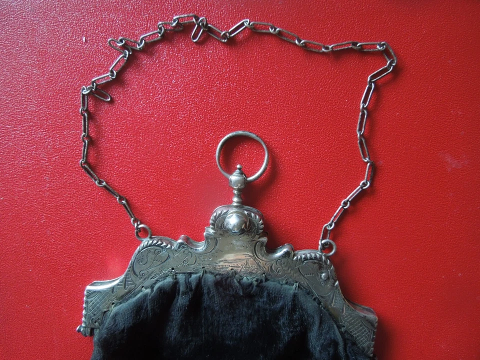 J6972 ANTIGUO MONEDERO/BOLSO HOLANDÉS PLATA MACIZA PESO TOTAL 176 GR VER DESCRIPCIÓN Foto 2 de 4