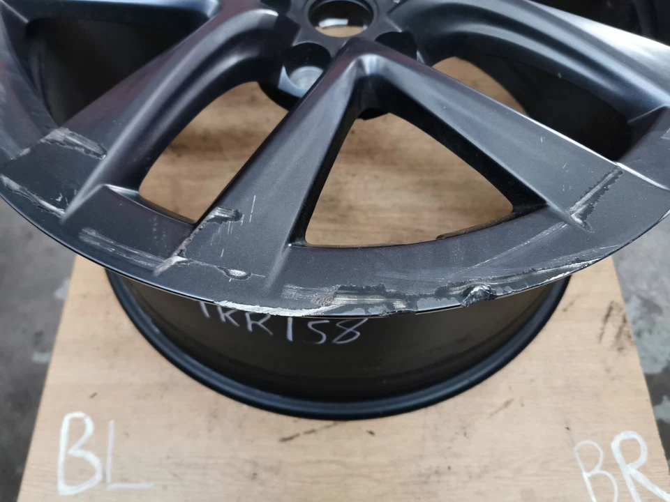 Llanta trasera Tesla Modelo S 2023 95803 OEM 21x10,5 Met Char mate 142022900D - Imagen 4 de 4