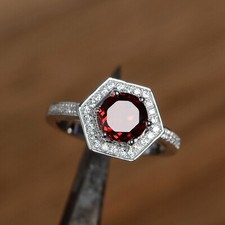Natural Red Garnet Round Cut Ring 925 Silver White Gold Plated engagement ring