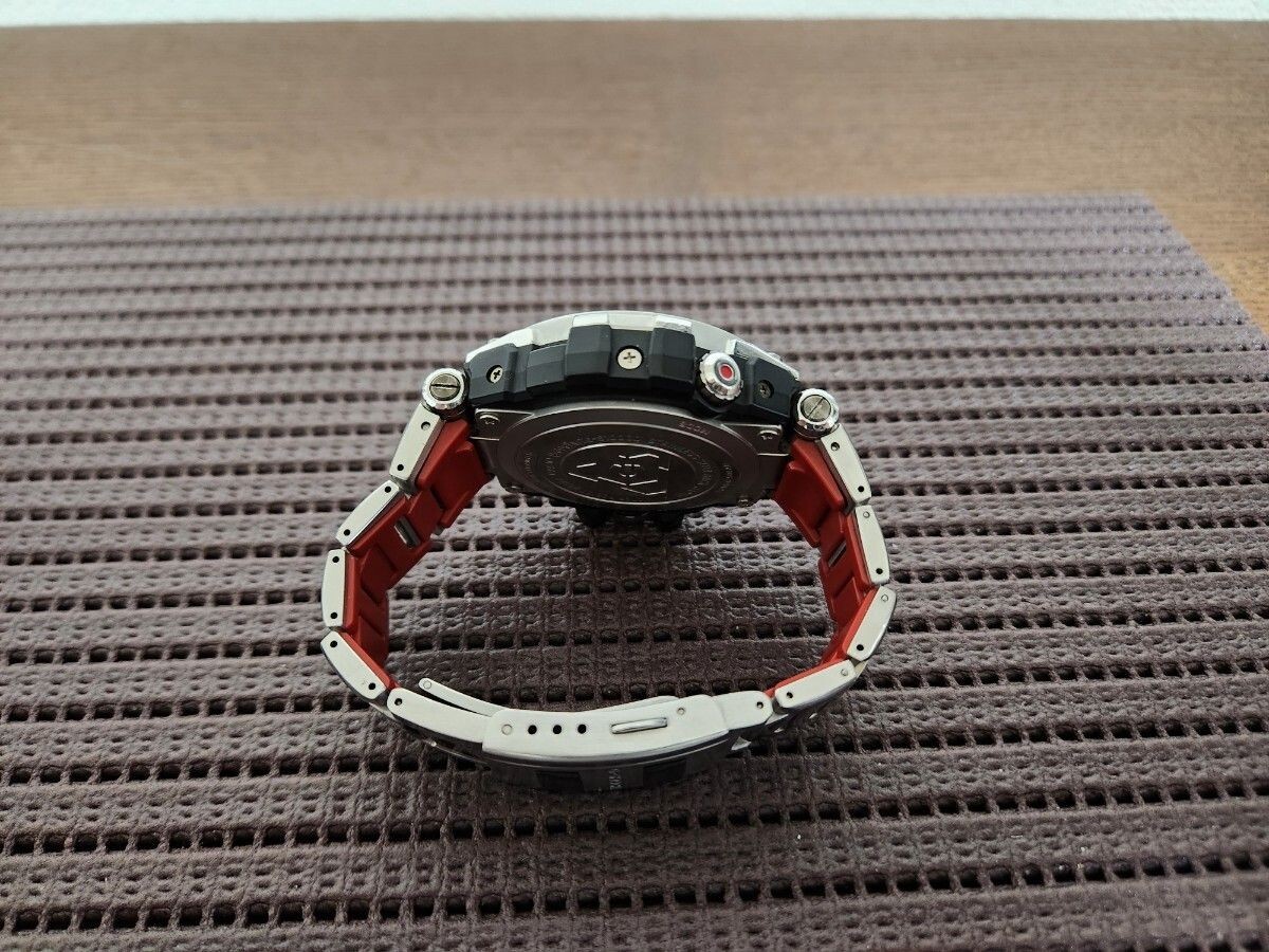 カシオ CASIO G-SHOCK MTG-S1000D-1A4JF MTG-S1000D-1A4JFサポートページ | CASIO