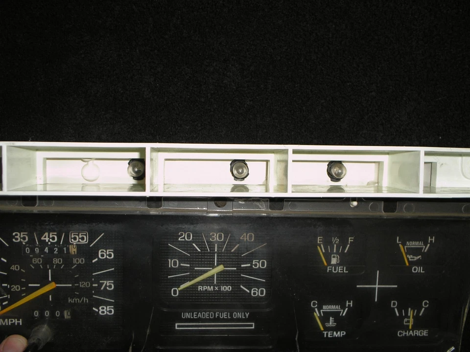 Camión Ford 1980-86 y bisel calibre Bronco. Foto 4 de 4