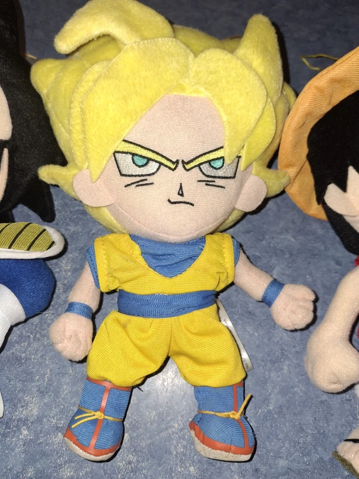 Figuras de acción de peluche Dragon Ball Z 11" buen estado Foto 4 de 4