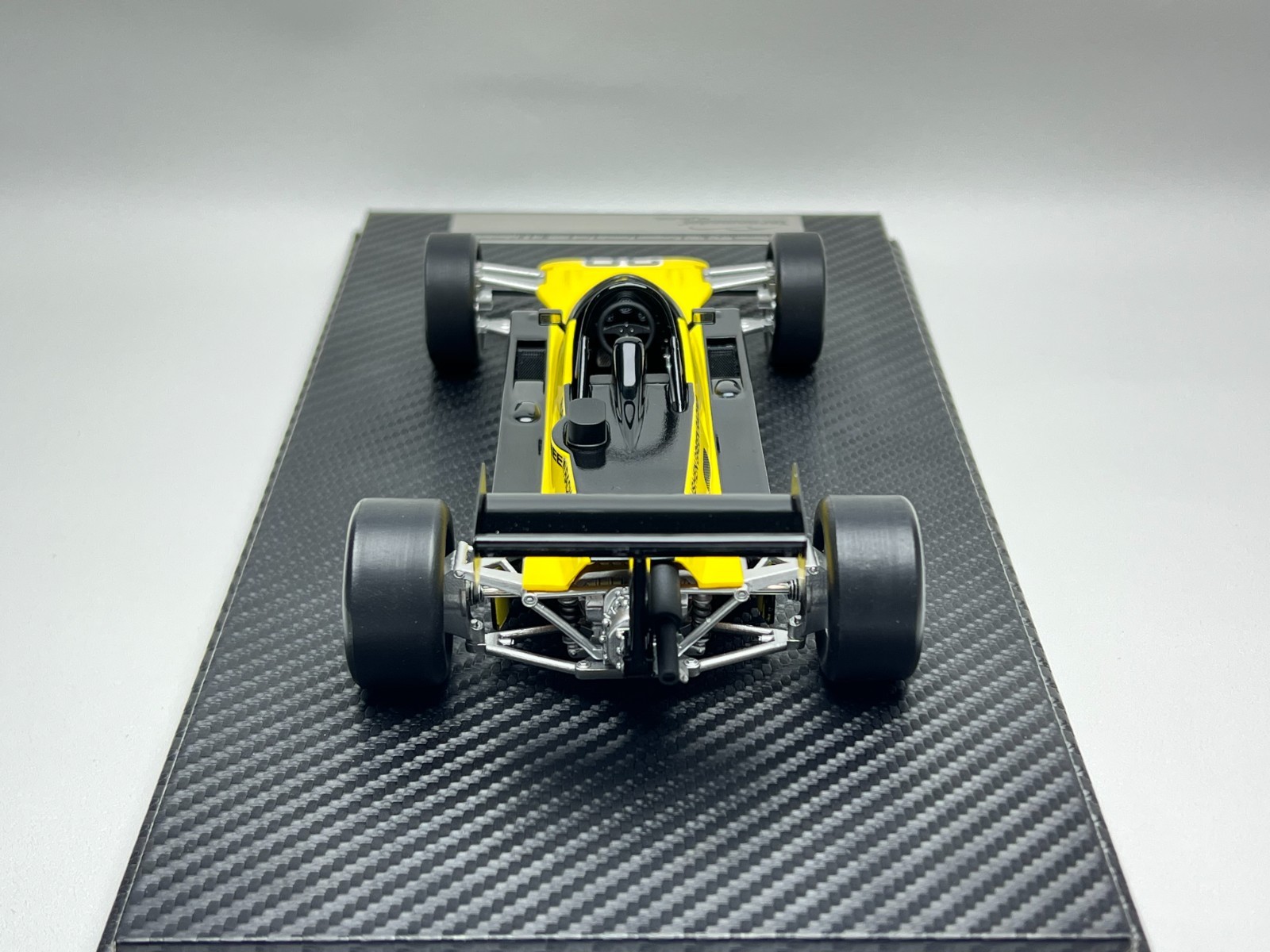 Tecnomodel 1/18 Van RF82 1982 European Formula Ford 2000 Rd 8 Jyllandring race- thumbnail 6