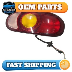 Used OEM Mazda MX-5 (NB) Right Tail Light Assembly #N066-51-170 99-00 #0062