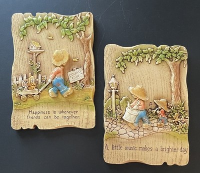 1970s 3D Plastic Wall Plaque 1977 Boy Straw hat Cottagecore Decor Retro 70s #1