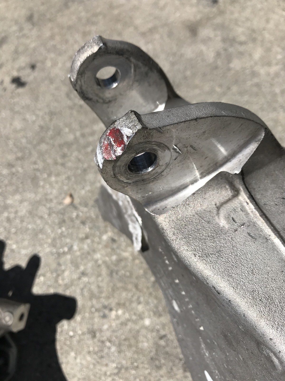 2016 ASTON MARTIN REAR RH Spindle Knuckle Hub (2) Control Arms
