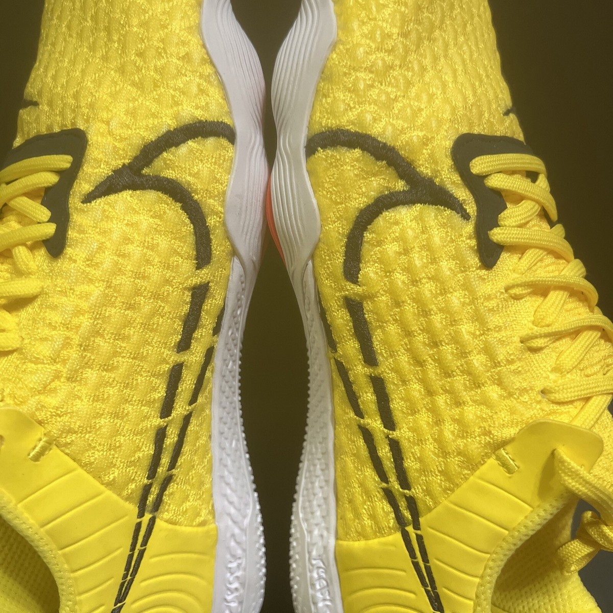 Nike React Gato Indoor Soccer Shoes Yellow Black CT0550-710  display picture 3