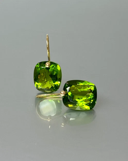 10k Solid Gold Earring Peridot Gemstone Dangle Drop Earring - Image 3 of 4
