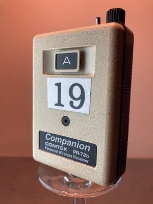 COMTEK PR-72B PERSONAL RECEIVER AND CASE Channel A [Clean]