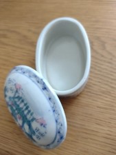 Small Ceramic Trinket Box - Vintage. Made In China. With Lid.